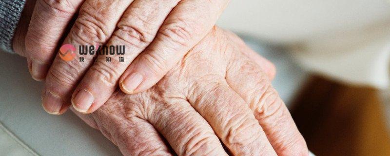 65岁每月领多少保险 养老保险怎么查询