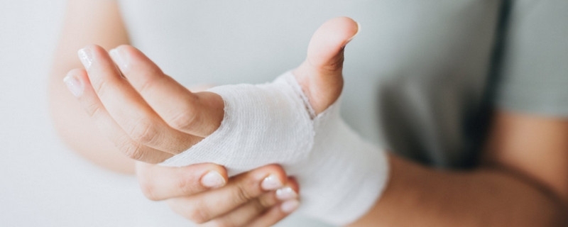 人身意外险保费多少钱一年 看这里就清楚了