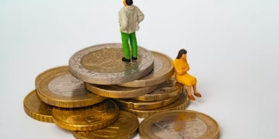 七日年化收益率与万份收益的关系是什么 答案如下